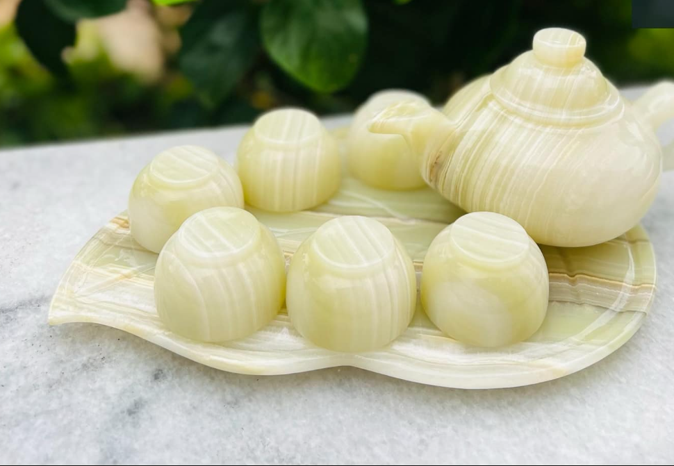 Bộ ấm chén ngọc onyx xanh hình chiếc lá 2.png